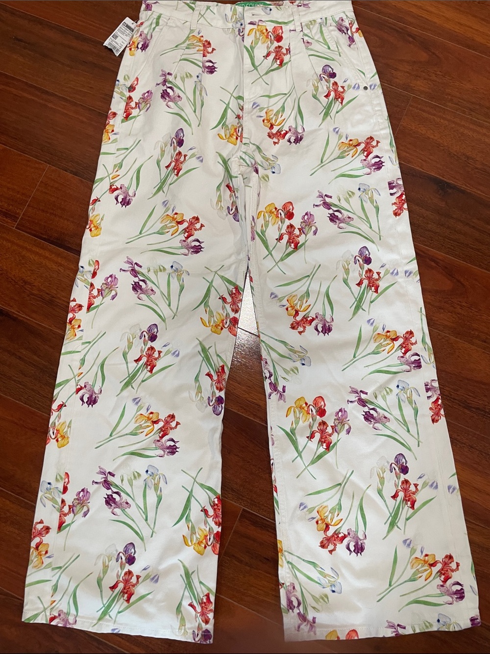 United Colors Of Benetton Women’s White Floral Wide-Leg Pants NWT Size 8